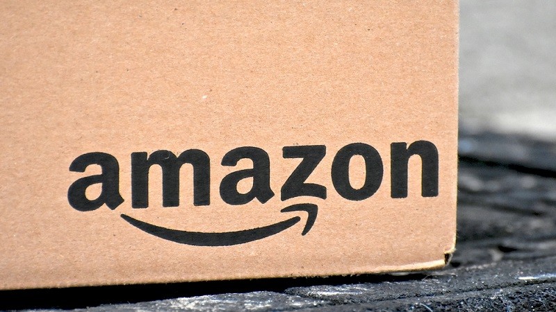 Amazon planira dostave dronovima u UK i Italiji tokom sledeće godine