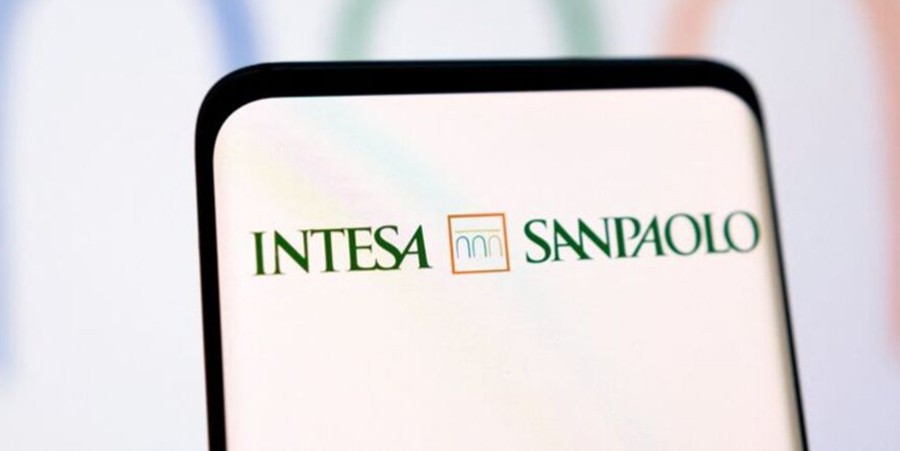 Italijanska antimonopolska agencija ispituje prelazak klijenata Intese na mobilnu jednicu