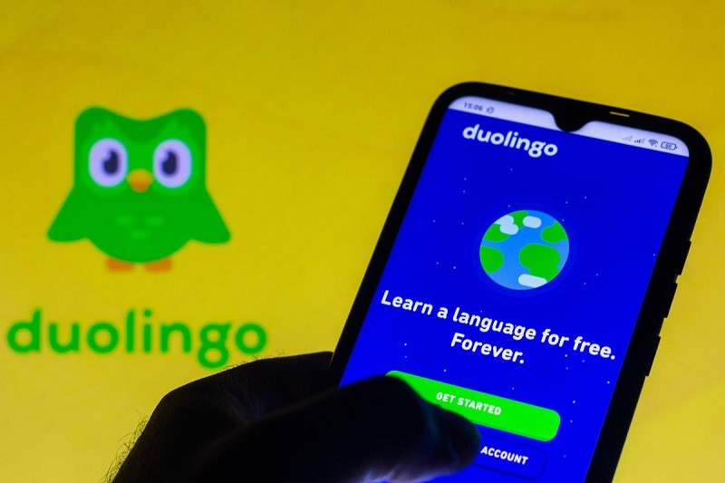 Duolingo otpušta saradnike i počinje više da se oslanja na AI