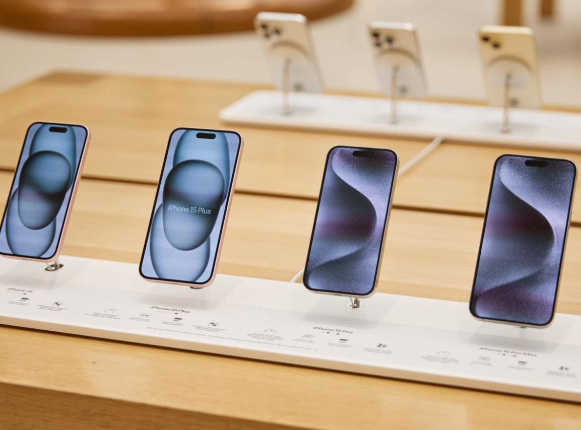 Apple radi na razvoju “tanjeg” iPhone-a