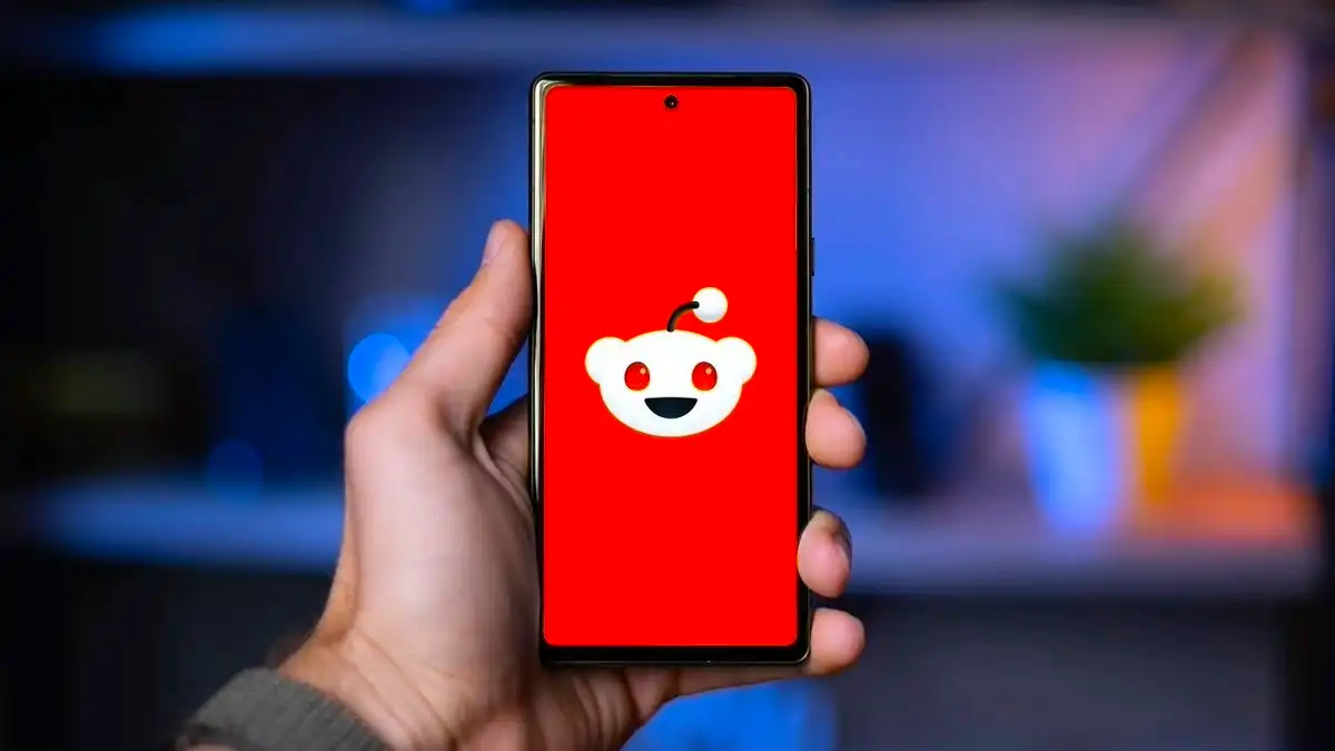 Reddit će eksperimentisati sa AI pretragom i plaćenim subreddits temama