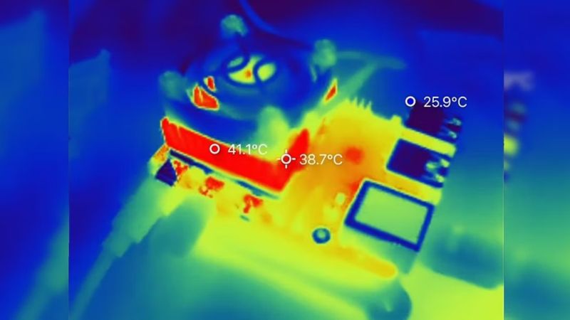 Neko je oborio svetski rekord u overklokovanju Raspberry Pi 5, dostigavši 3.4GHz sa SBC-om