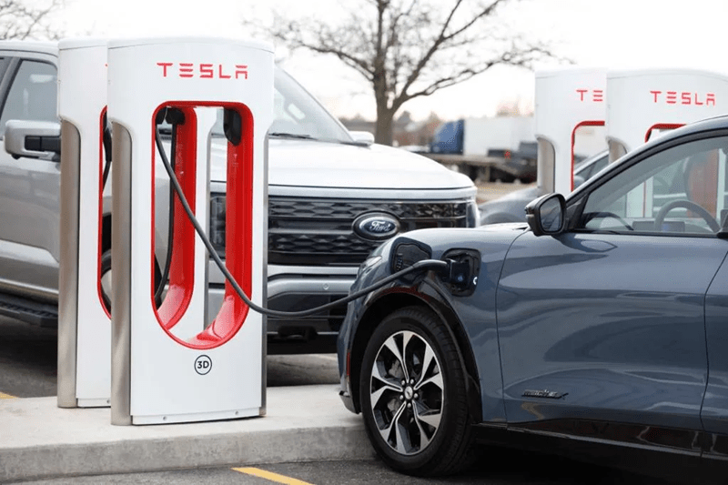 Ford upozorava vlasnike EV da prestanu koristiti besplatne Tesla Supercharger adaptere